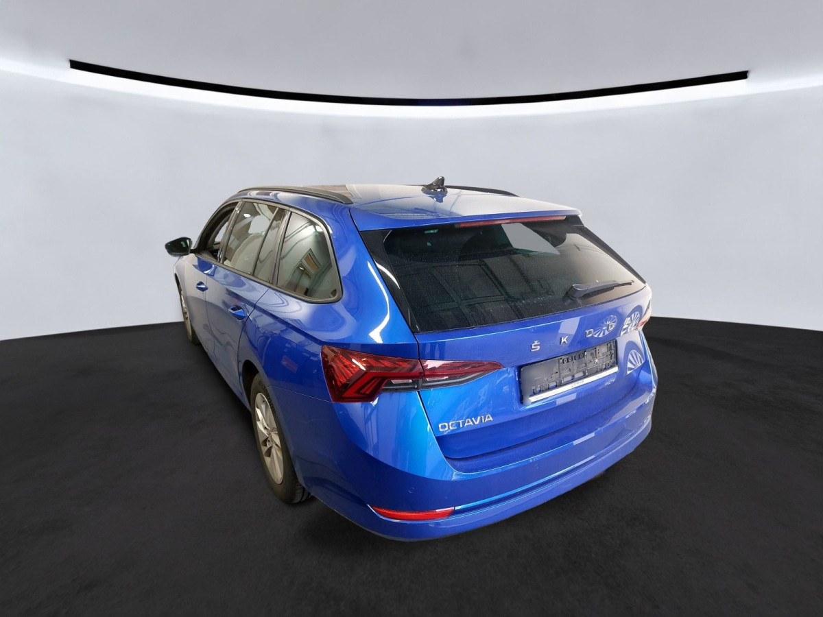 Thumb 3: Škoda Octavia Combi 2.0 TDI DSG SELECTION AHK NAVI KAMERA SITZHZG