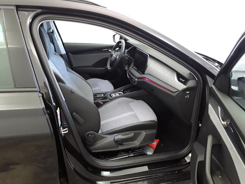 Bild 3: Škoda Octavia Combi 2.0 TDI DSG SELECTION AHK NAVI SITZHZG LED