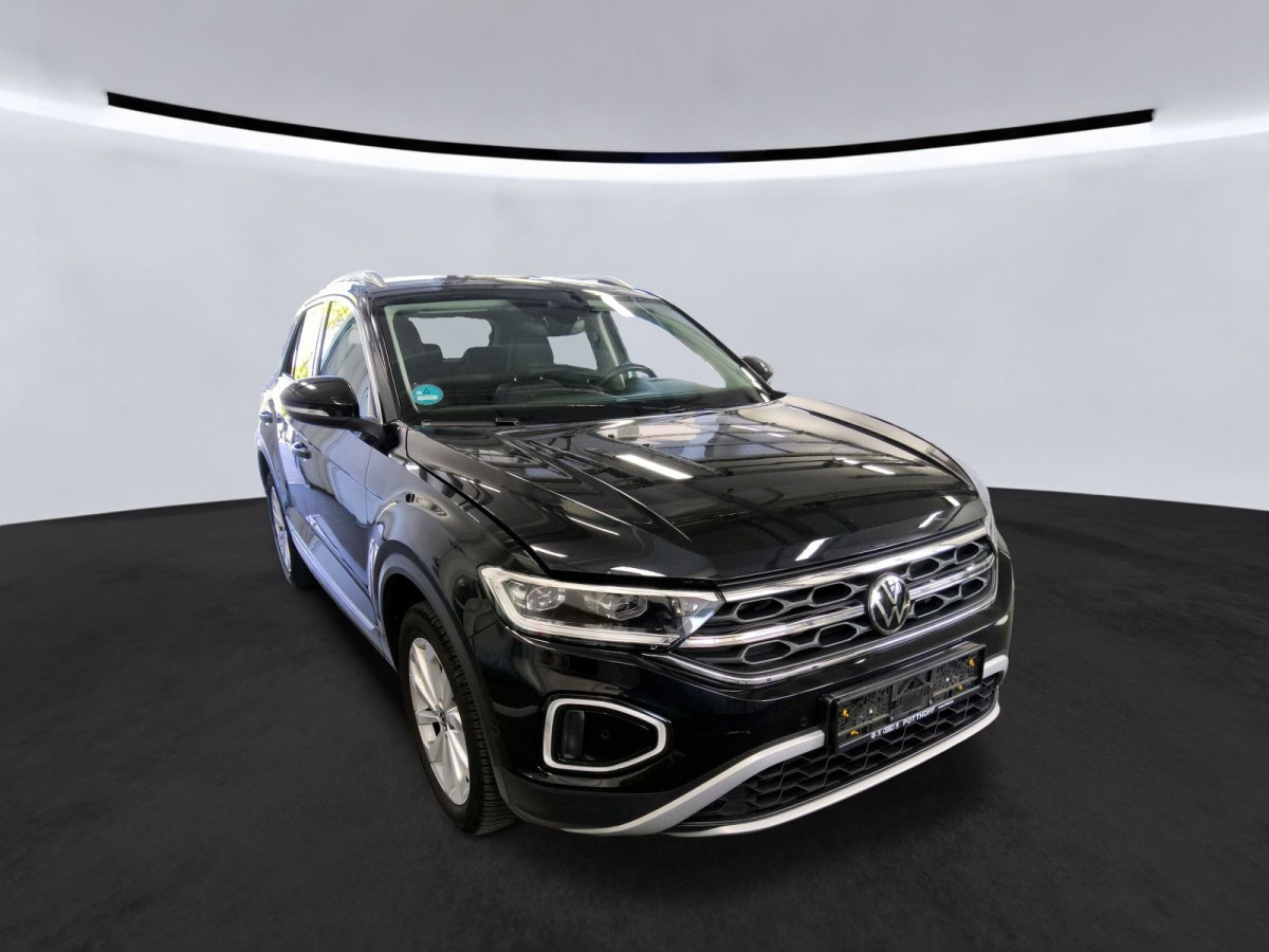 Thumb 2: Volkswagen T-Roc 1.5 TSI DSG STYLE AHK NAVI SITZHZG PDC