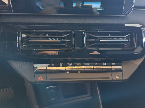 Ansicht 14 - Neuwagen Fahrzeug, Modell Micra der Marke Nissan von Verkäufer Autohaus Roland Stern - Zweigniederlassung der Autohaus MKM Huber GmbH