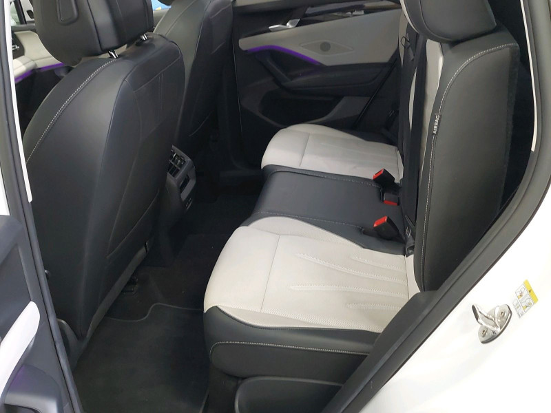 Bild 6: Volkswagen Tiguan 2.0 TDI DSG ELEGANCE PANO NAVI KMAERA HuD