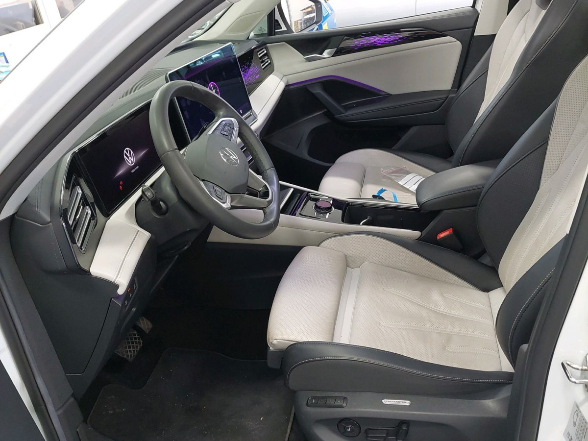 Thumb 5: Volkswagen Tiguan 2.0 TDI DSG ELEGANCE PANO NAVI KMAERA HuD