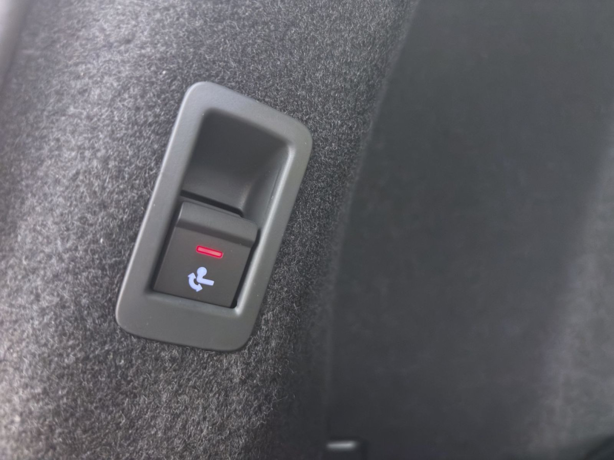 Thumb 19: Audi Q4 SUV e-tron PERFORMANCE S LINE LM21 PANO AHK STDHZG