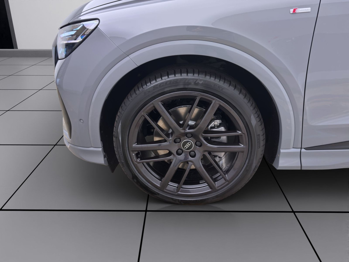 Thumb 8: Audi Q4 Sportback e-tron PERFORMANCE S LINE PANO AHK STDHZG