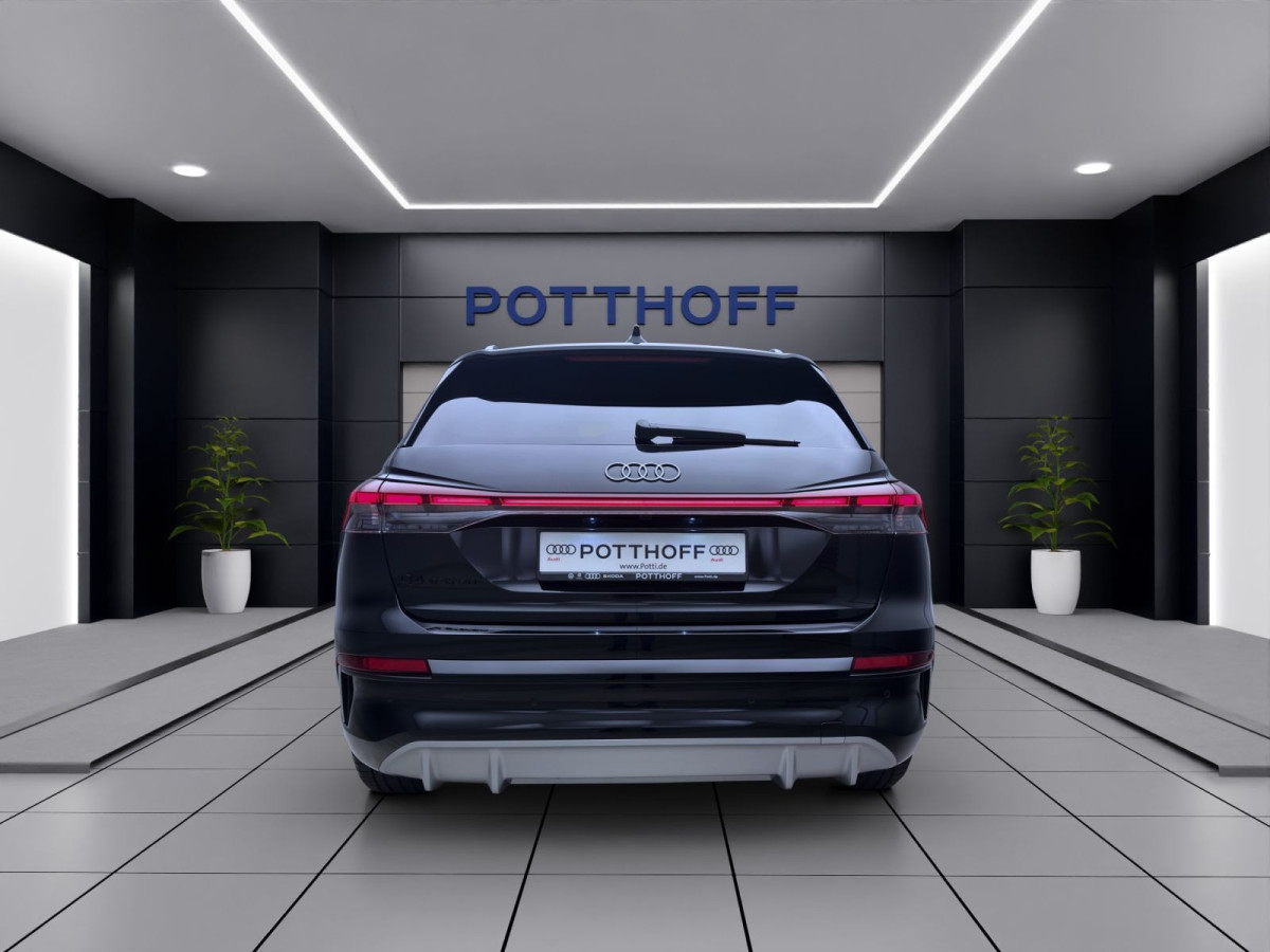 Thumb 3: Audi Q4 SUV e-tron PERFORMANCE S LINE AHK HuD 360° LM20
