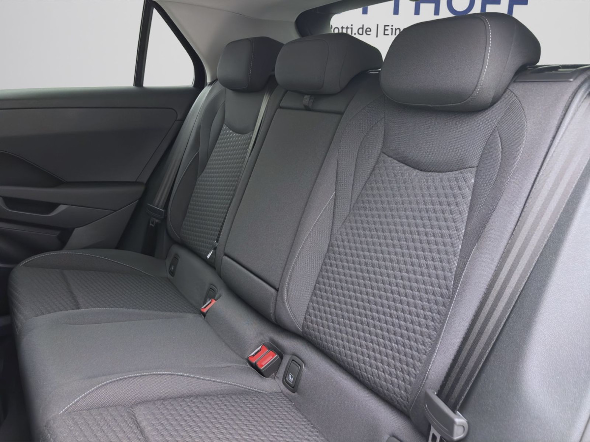 Thumb 15: Volkswagen T-Roc 1.5 eTSI DSG LIFE NAVI KAMERA SITZHZG LED+