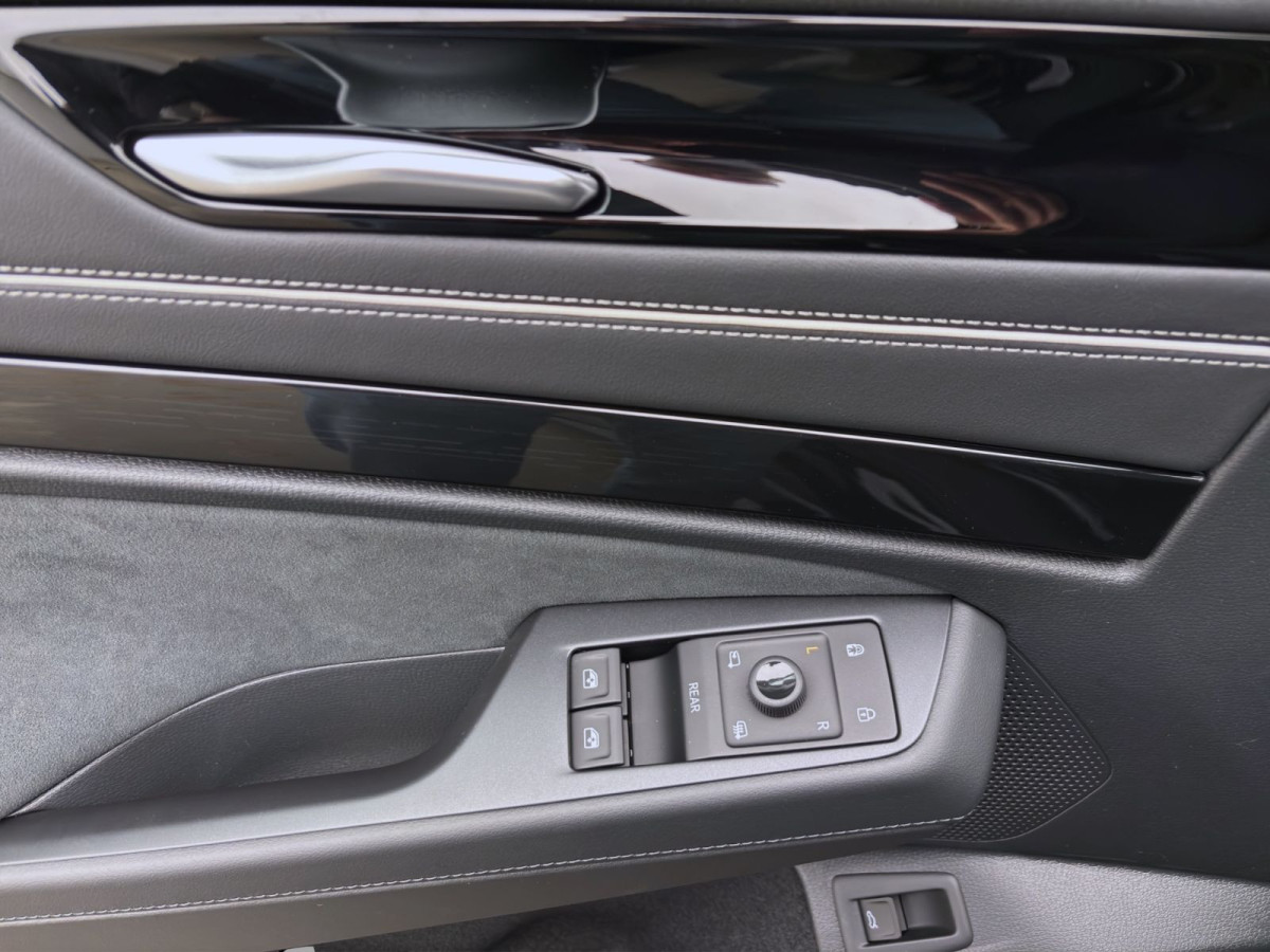 Thumb 10: Volkswagen ID.7 Tourer PRO S NAVI IQ.LIGHT HuD AHK LM19