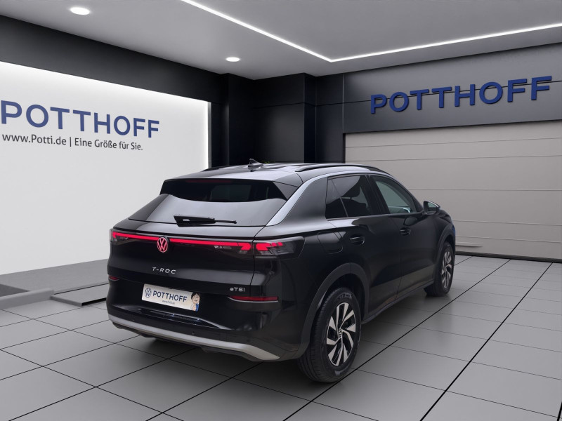 Bild 5: Volkswagen T-Roc 1.5 eTSI DSG LIFE NAVI KAMERA SITZHZG LED+