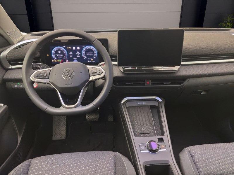Bild 13: Volkswagen T-Roc 1.5 eTSI DSG LIFE NAVI KAMERA SITZHZG LED+