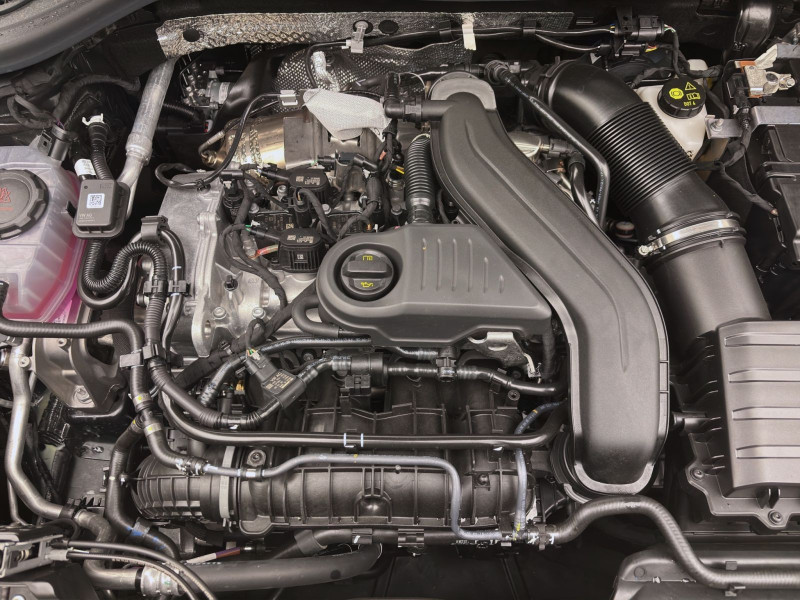 Bild 17: Volkswagen T-Roc 1.5 eTSI DSG LIFE NAVI KAMERA SITZHZG LED+