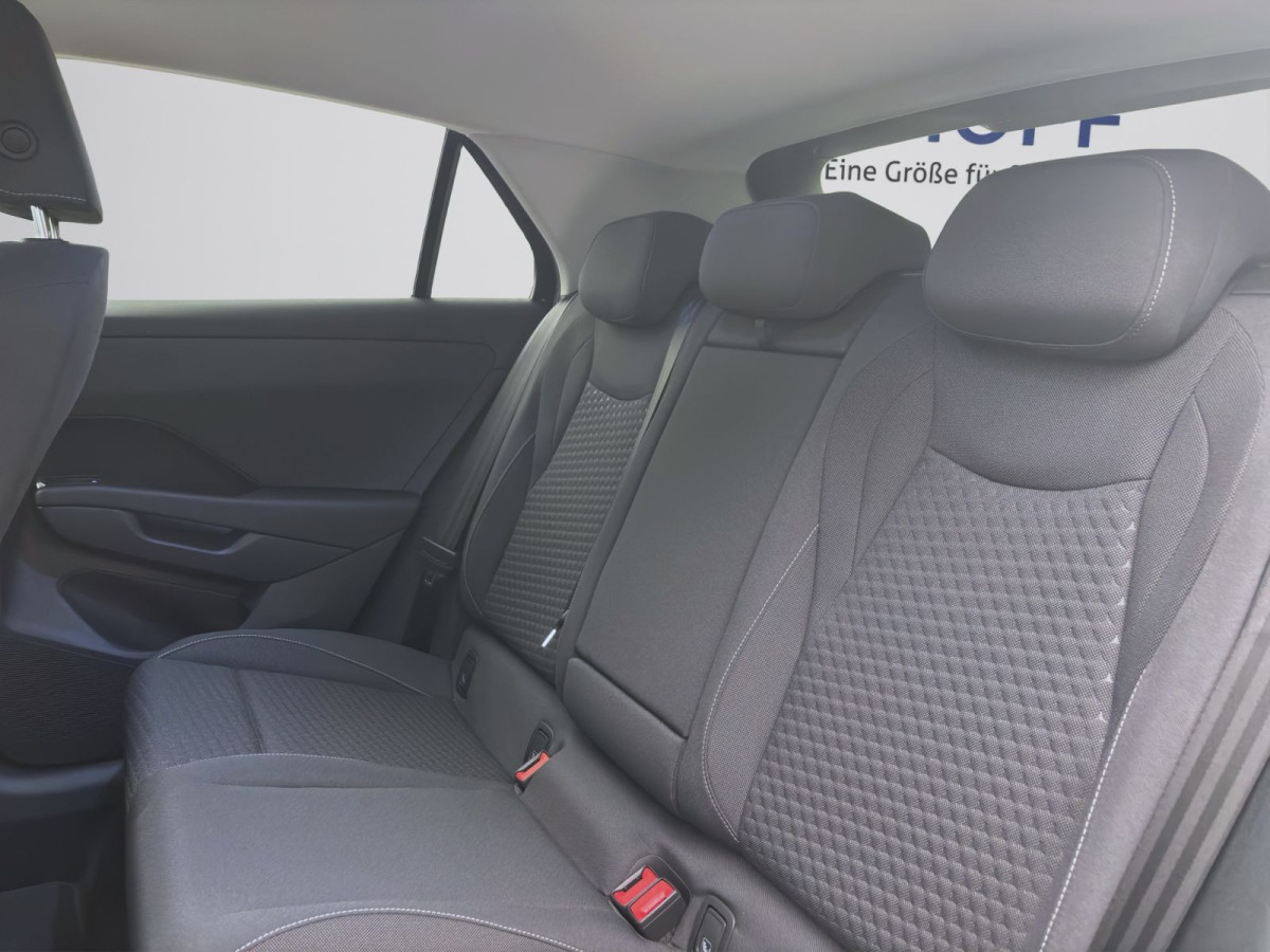 Thumb 15: Volkswagen T-Roc 1.5 eTSI DSG LIFE NAVI KAMERA SITZHZG LED+