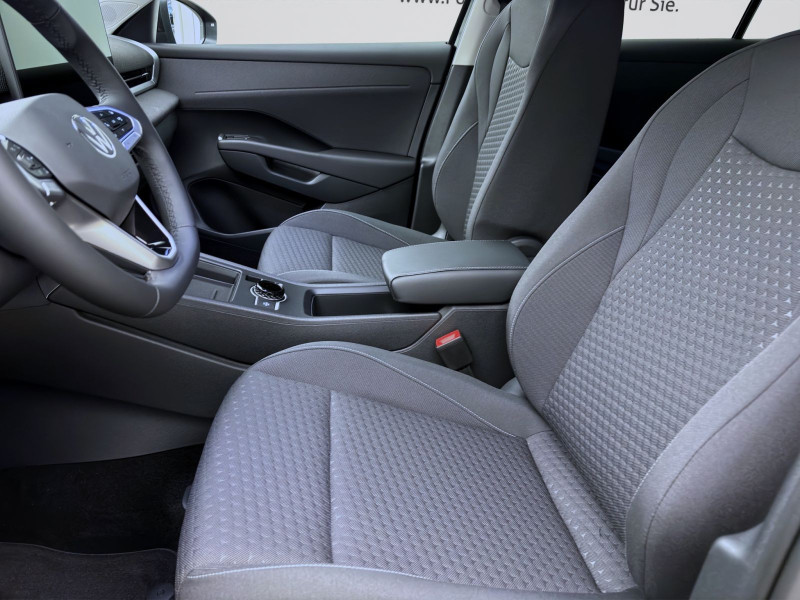 Bild 9: Volkswagen T-Roc 1.5 eTSI DSG LIFE NAVI KAMERA SITZHZG LED+
