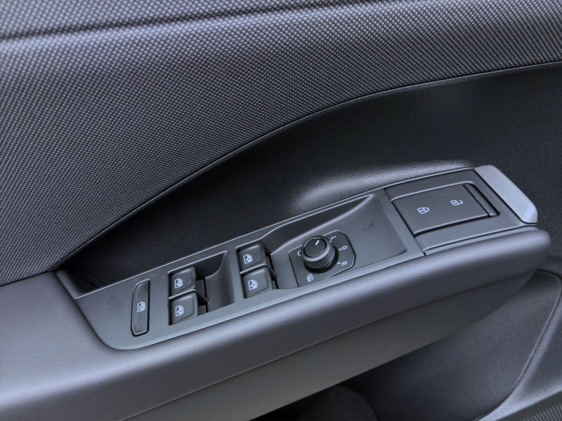 Bild 10: Volkswagen T-Roc 1.5 eTSI DSG LIFE NAVI KAMERA SITZHZG LED+