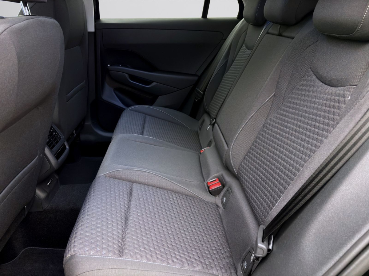 Thumb 15: Volkswagen T-Roc 1.5 eTSI DSG LIFE NAVI KAMERA SITZHZG LED+