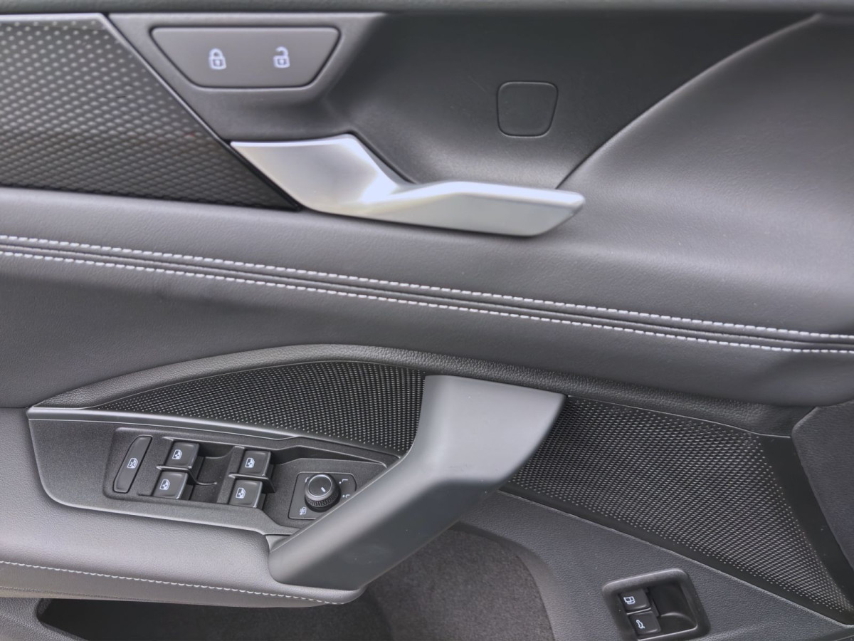 Thumb 10: Volkswagen Tiguan 1.5 TSI eHybrid DSG ENERGY AHK KAMERA SITZHZG LED