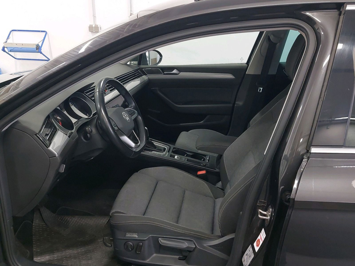 Thumb 5: Volkswagen Passat Variant 1.5 TSI DSG BUSINESS NAVI SITZHZG PDC LED
