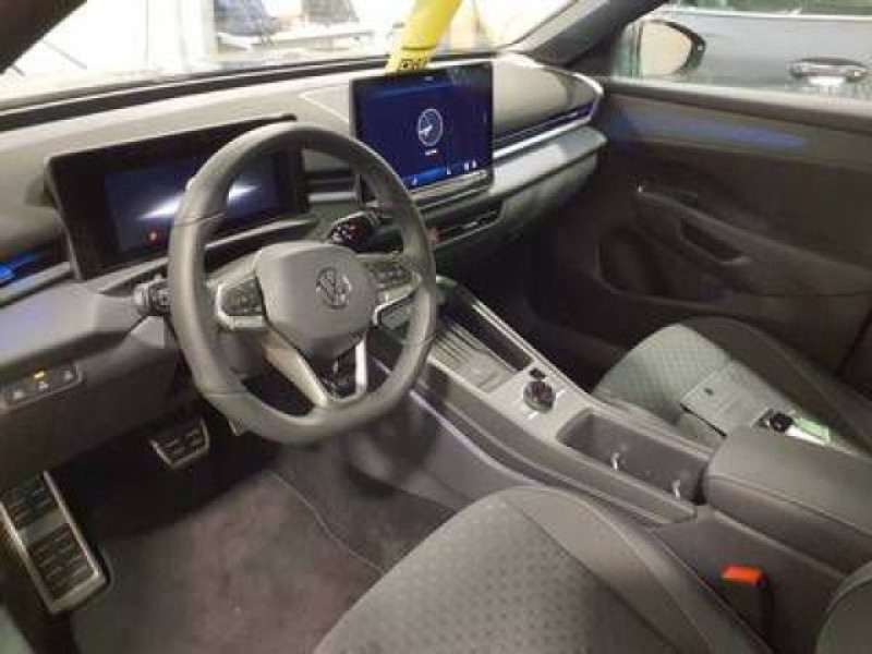 Bild 3: Volkswagen T-Roc 1.5 eTSI DSG R-LINE AHK KAMERA NAVI SITZHZG