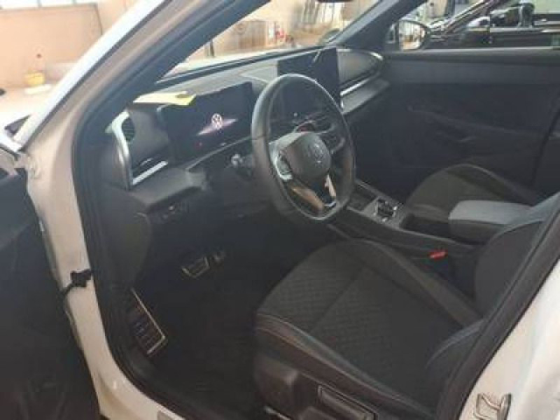 Bild 3: Volkswagen T-Roc 1.5 eTSI DSG R-LINE AHK NAVI KAMERA SITZHZG