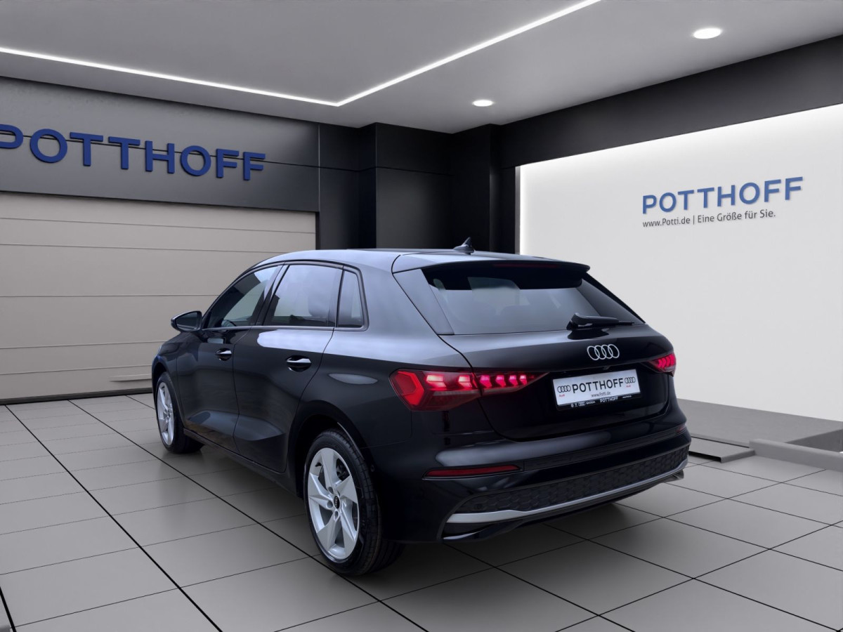 Thumb 2: Audi A3 Sportback TFSI WAUZZZGY7TA157016