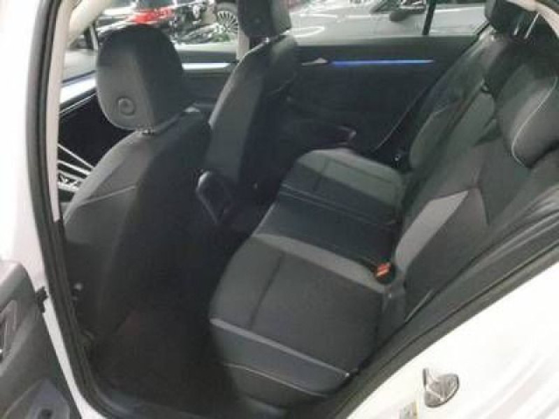 Bild 4: Volkswagen Golf 1.5 eTSI DSG ENERGY AHK NAVI KAMERA LED+
