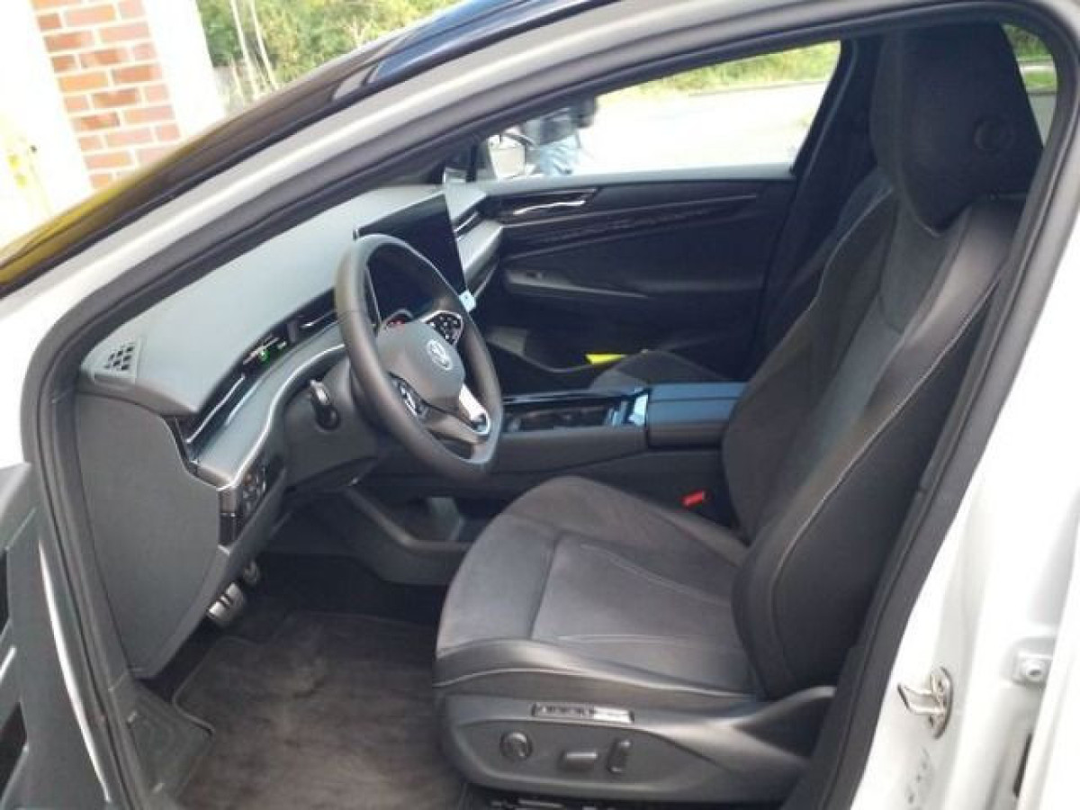 Thumb 3: Volkswagen ID.7 Tourer Pro S NAVI AHK KAMERA KLIMA