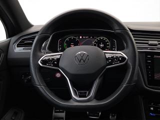 Volkswagen Tiguan Allspace R-Line – image 8 of 25