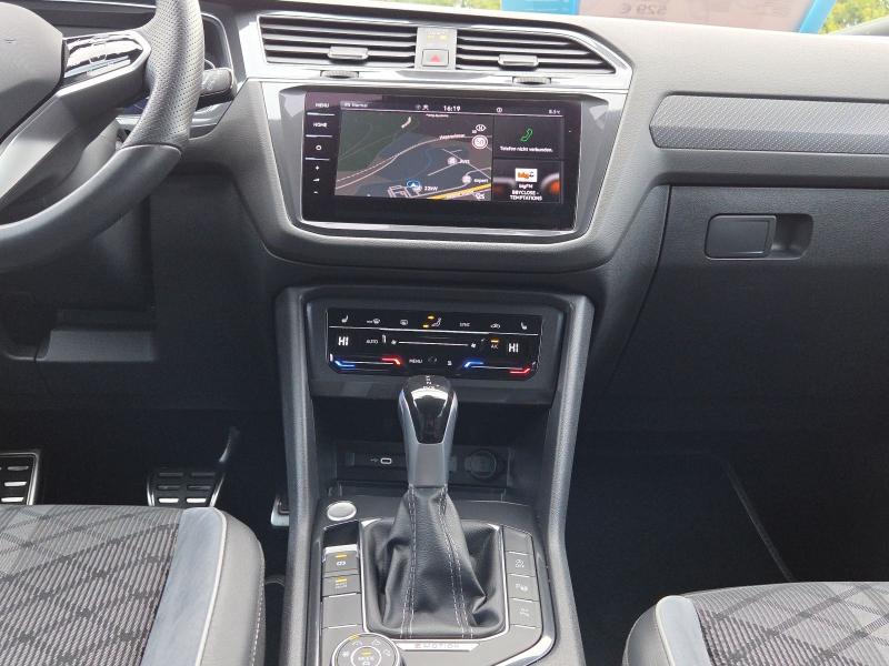 Volkswagen Tiguan Allspace R-Line – image 7 of 25