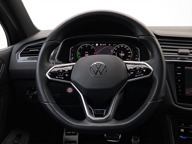 Volkswagen Tiguan Allspace R-Line – image 8 of 25