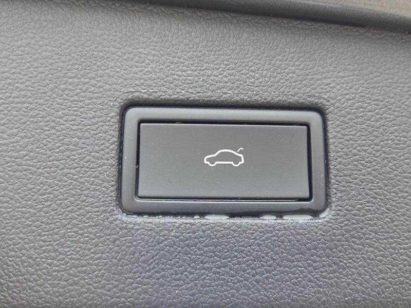 Volkswagen Tiguan Allspace R-Line – image 12 of 25