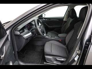 Škoda Octavia Selection – image 8 of 15