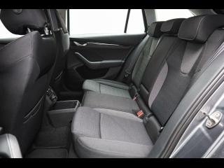 Škoda Octavia Selection – image 9 of 15