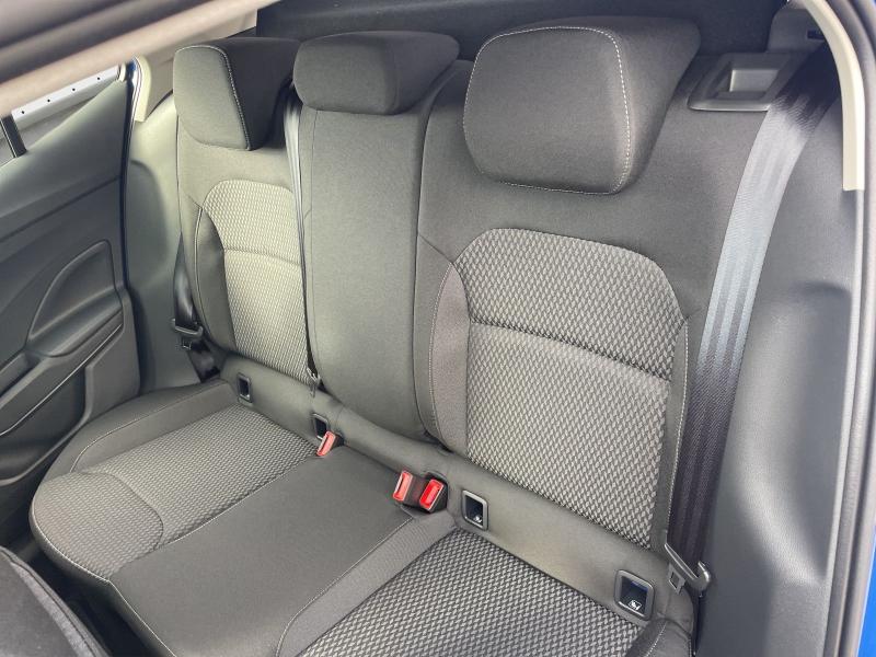 Škoda Fabia Selection – image 14 of 15