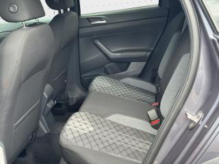 Volkswagen Taigo R-Line – image 13 of 15