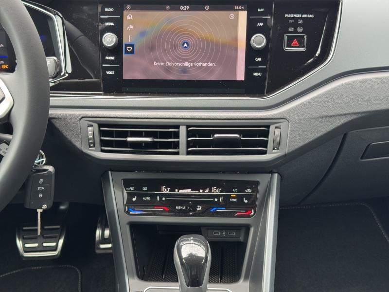 Volkswagen Taigo R-Line – image 6 of 15