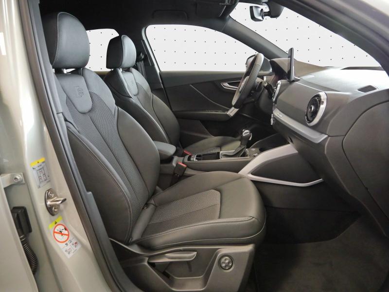 Audi Q2 S line – image 4 of 22