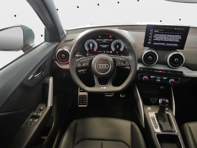 Audi Q2 S line – image 8 of 22