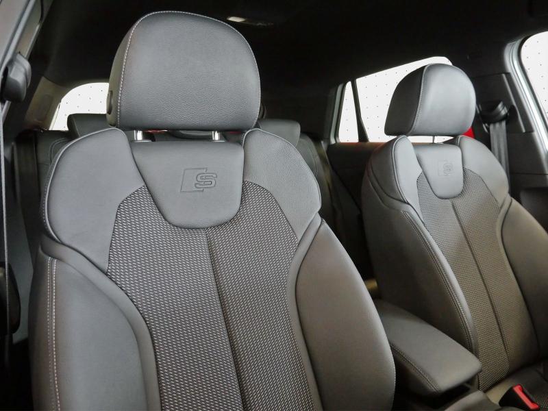 Audi Q2 S line – image 10 of 22