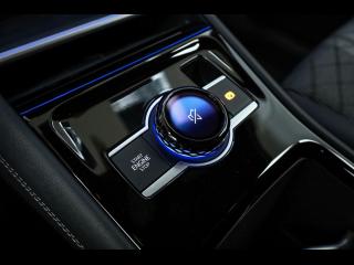 Volkswagen Tiguan R-Line – image 15 of 15