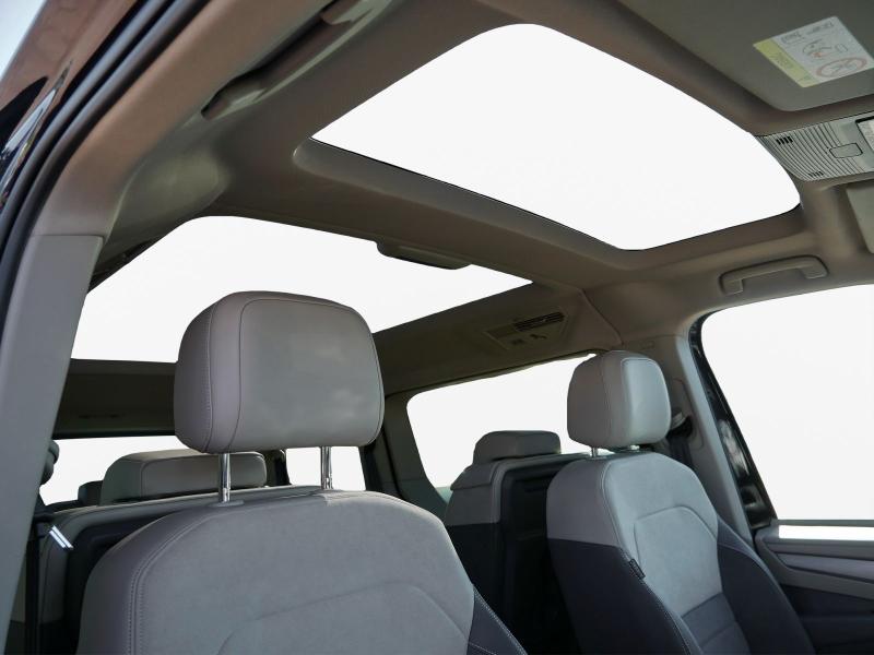 Volkswagen T7 Multivan Energy – image 10 of 22