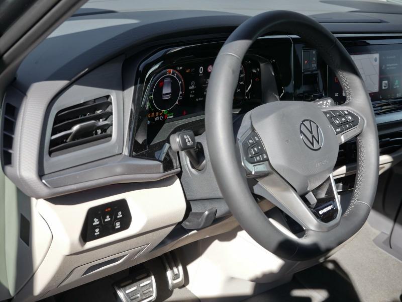 Volkswagen T7 Multivan Energy – image 19 of 24