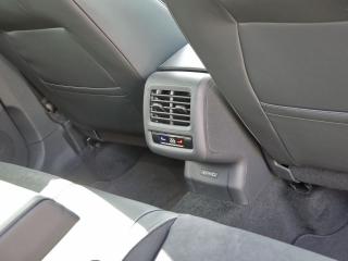 Volkswagen T-Roc Style – image 17 of 24
