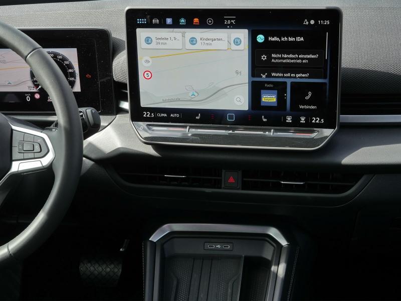 Volkswagen T-Roc Style – image 6 of 24