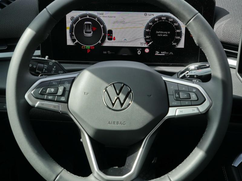 Volkswagen T-Roc Style – image 9 of 24