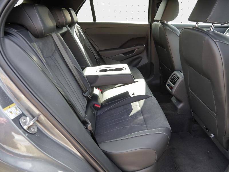 Volkswagen T-Roc Style – image 16 of 24