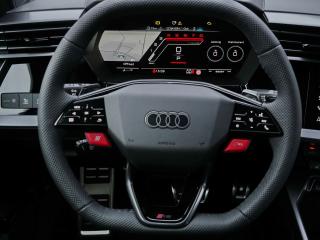 Audi RS 3 Limousine RS – Bild 9 von 24