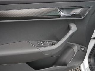Škoda Karoq Sportline – image 21 of 24