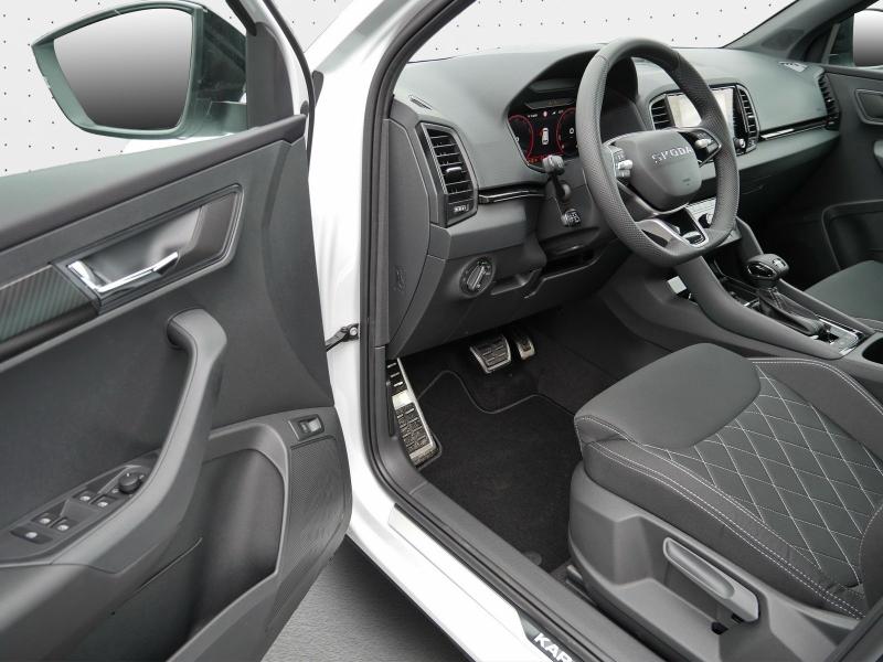 Škoda Karoq Sportline – image 14 of 24