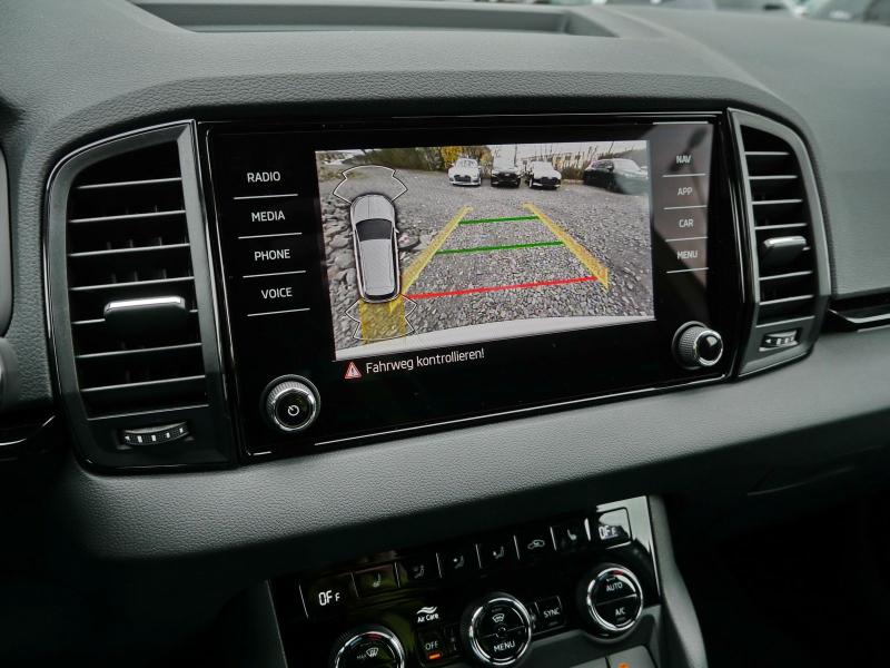 Škoda Karoq Sportline – image 15 of 24