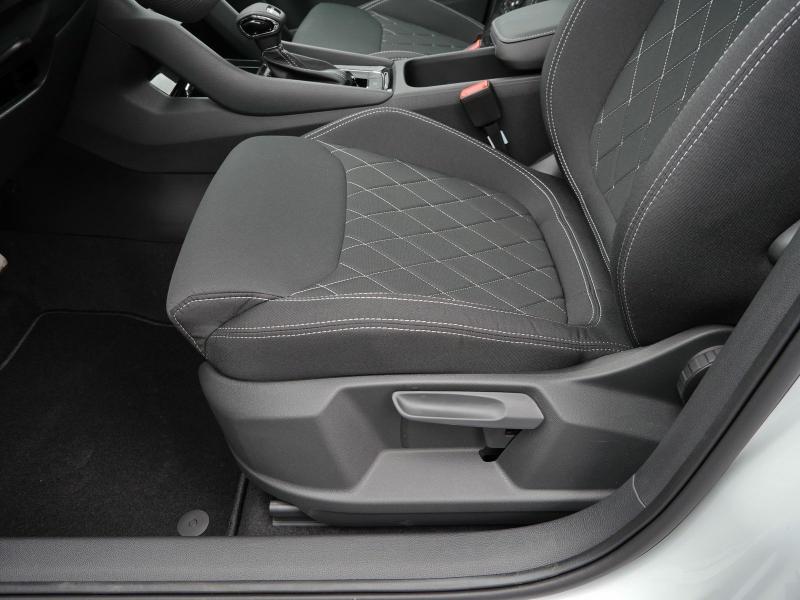 Škoda Karoq Sportline – image 22 of 24