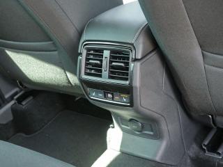 Škoda Karoq Selection – image 17 of 24